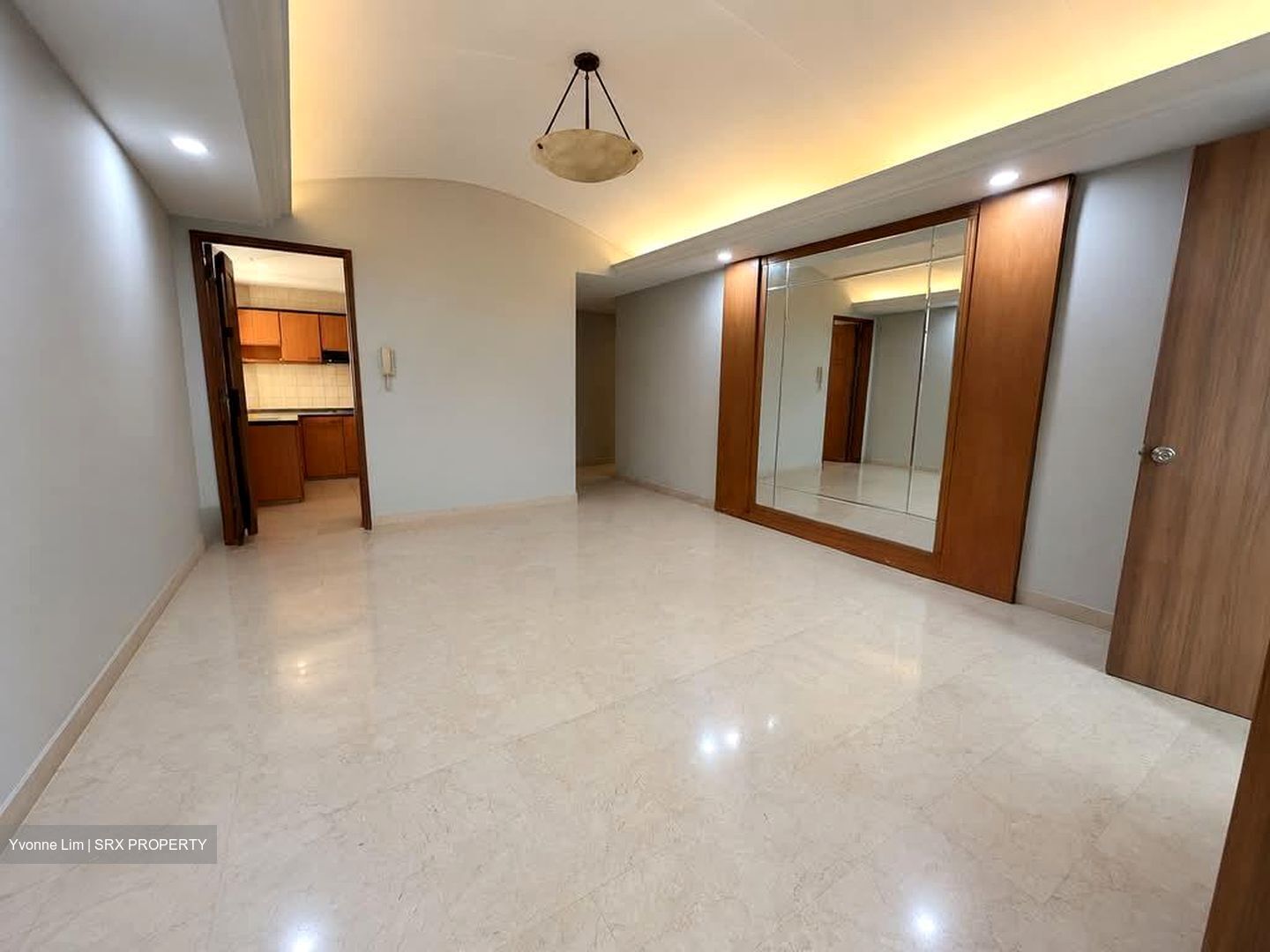 Simsville (D14), Condominium #588250831